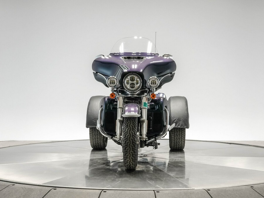 2021 HARLEY-DAVIDSON FLHTCUTG TRI GLIDE ULTRA in Snake Venom with 11202 miles