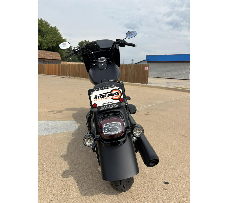 2026 Harley-Davidson FLHD Deadwood