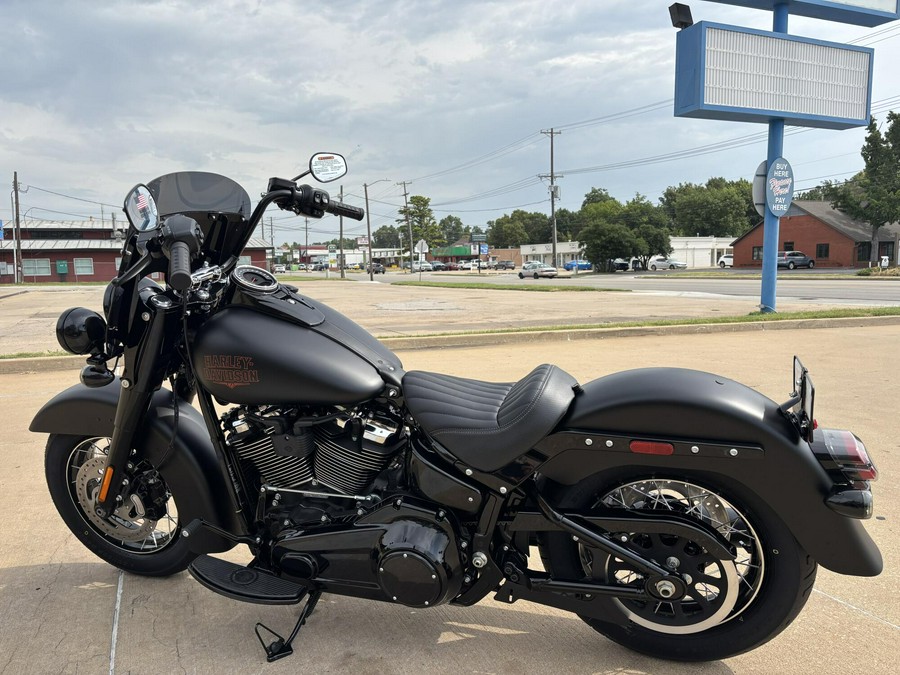 2026 Harley-Davidson FLHD Deadwood