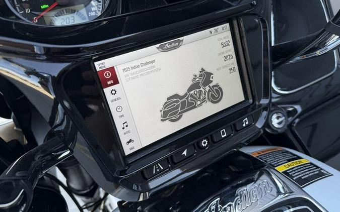 2025 Indian Motorcycle® Challenger® Limited Ghost White Metallic with Black Metallic