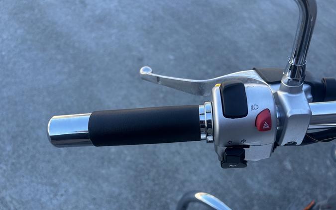 2022 Suzuki Boulevard C50 T