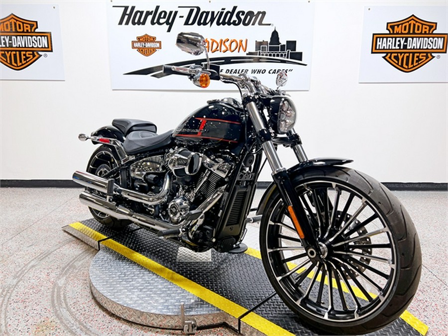 2023 Harley-Davidson Breakout FXBR 1,329 Miles Vivid Black