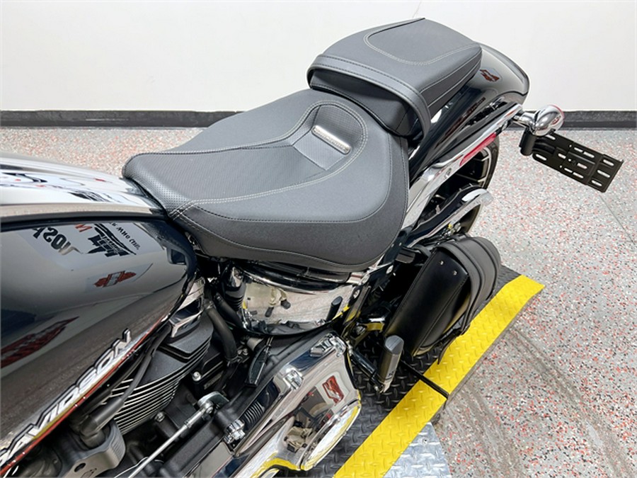 2023 Harley-Davidson Breakout FXBR 1,329 Miles Vivid Black