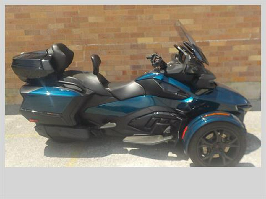 2021 Can-Am Spyder RT