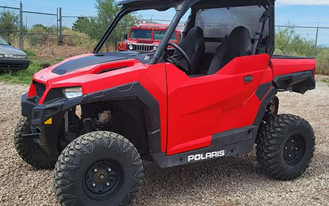 2018 Polaris Industries Polaris GENERAL™ 1000 EPS - Indy Red