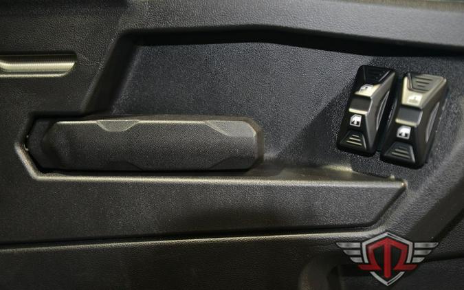 2026 Can-Am Defender MAX XT CAB HD11