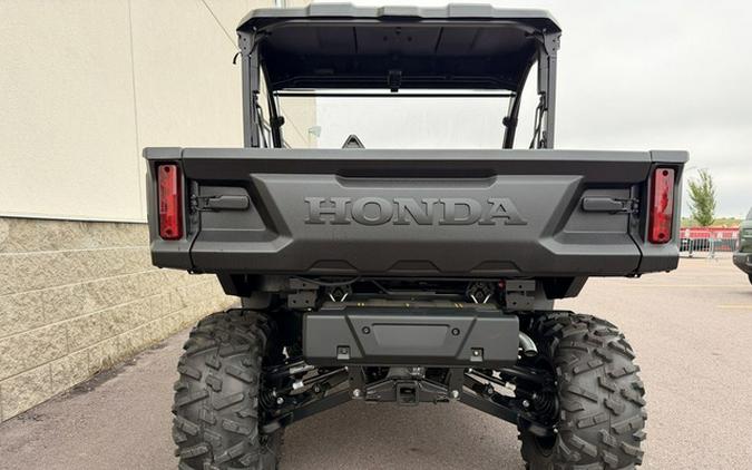 2026 Honda Pioneer 1000 Deluxe