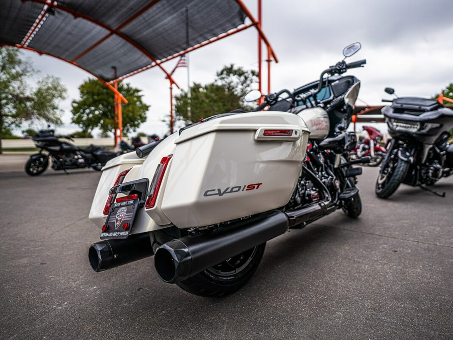 Custom Painted 2024 CVO Road Glide ST