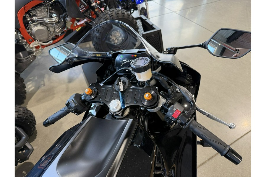 2025 Yamaha YZF R7