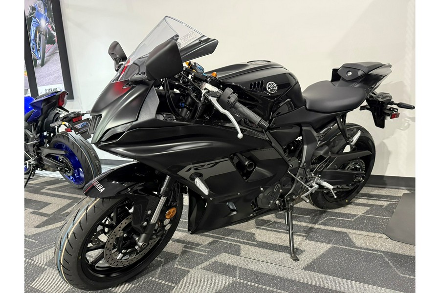 2025 Yamaha YZF R7