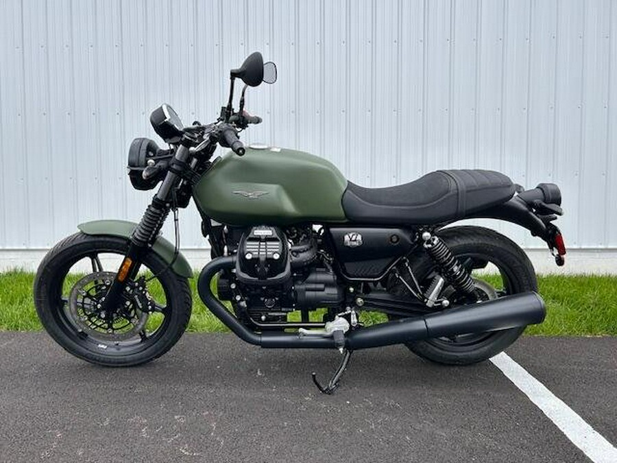 2024 Moto Guzzi V7 Stone