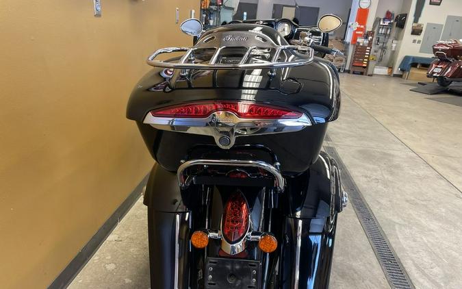 2019 Indian Motorcycle® Roadmaster® Thunder Black