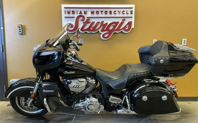 2019 Indian Motorcycle® Roadmaster® Thunder Black