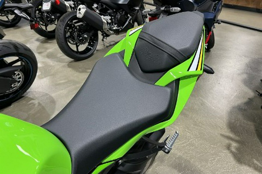 2025 Kawasaki Ninja® ZX™-6R KRT Edition ABS