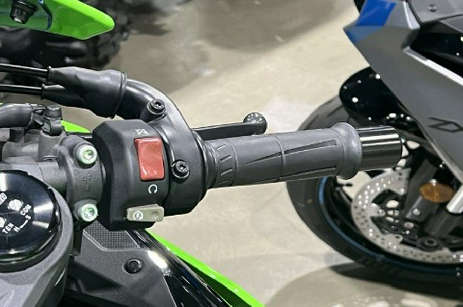 2025 Kawasaki Ninja® ZX™-6R KRT Edition ABS