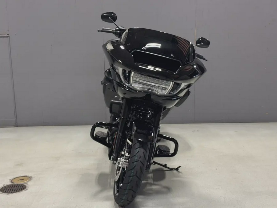 FLTRX 2025 Road Glide®