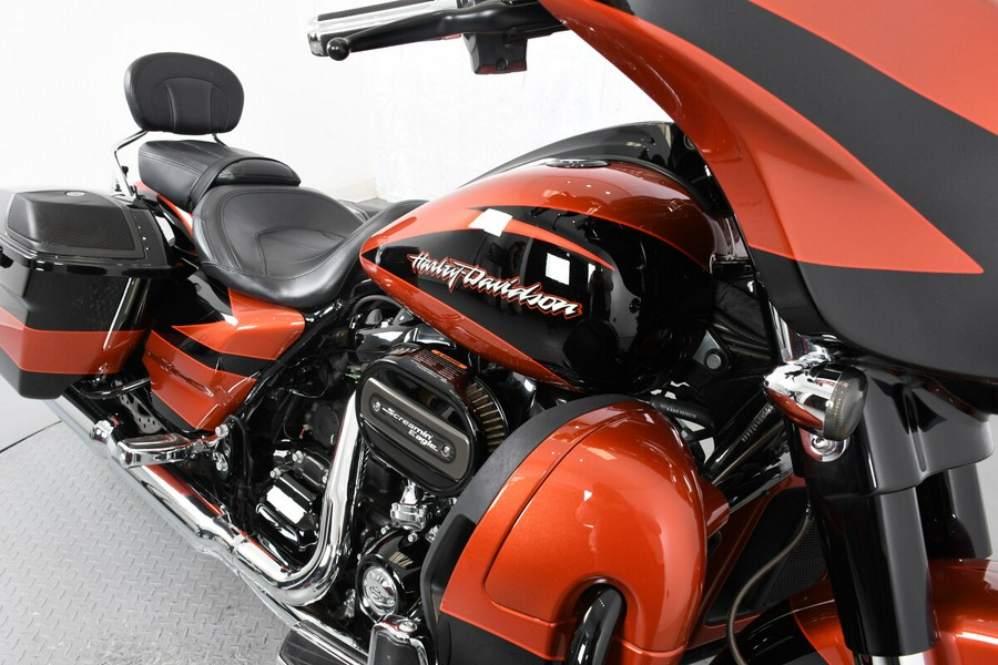 2017 Harley-Davidson® FLHXSE CVO™ Street Glide®
