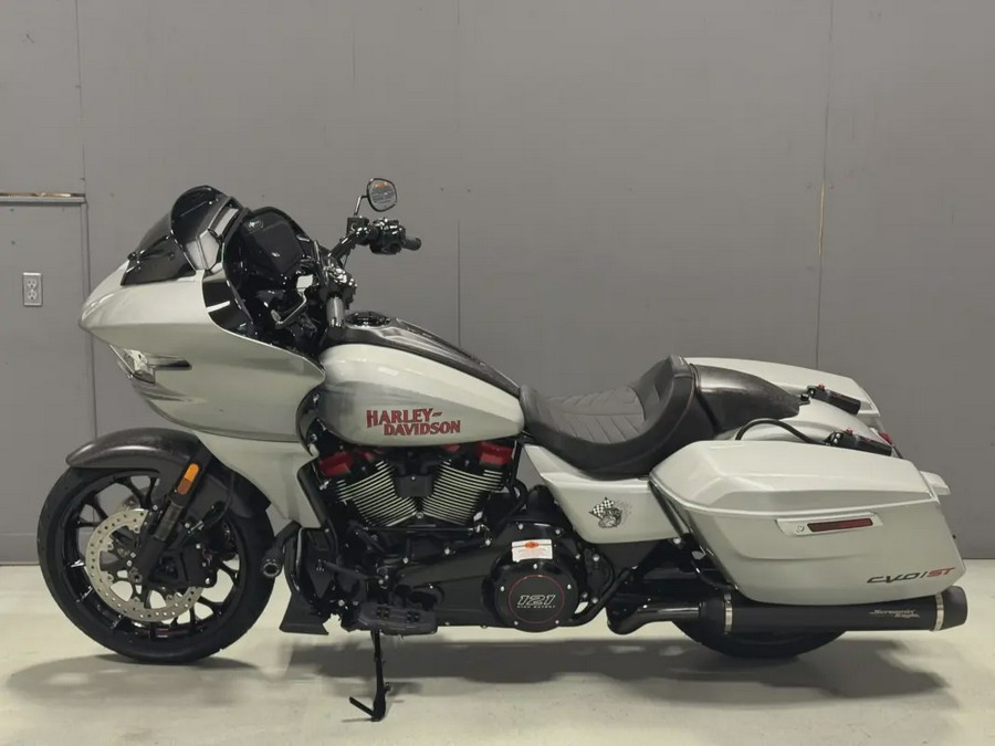 FLTRXSTSE 2025 CVO™ Road Glide® ST