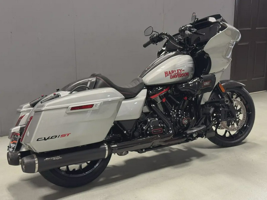 FLTRXSTSE 2025 CVO™ Road Glide® ST