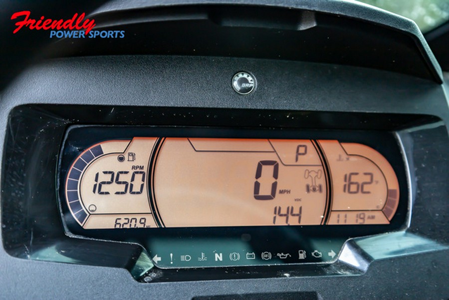 2024 Can-Am Defender Limited HD10