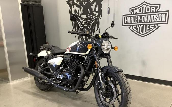 2024 Royal Enfield Shotgun 650 Stencil White