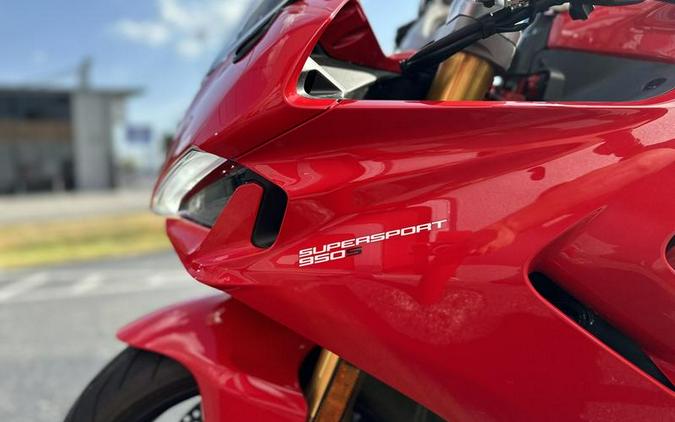 2023 Ducati SuperSport 950 S Ducati Red