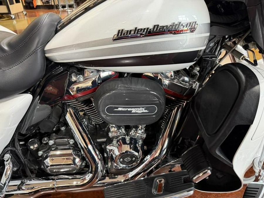 2020 Harley-Davidson® FLHTCUTGSE - CVO™ Tri Glide®