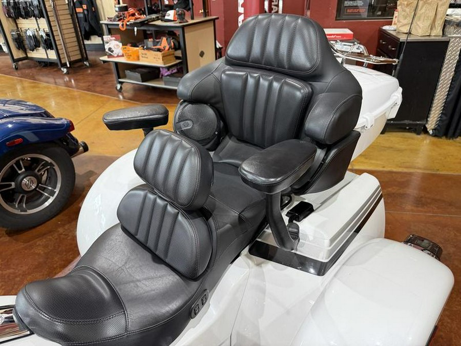 2020 Harley-Davidson® FLHTCUTGSE - CVO™ Tri Glide®