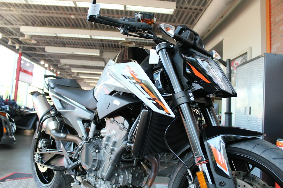 2024 KTM Duke 790