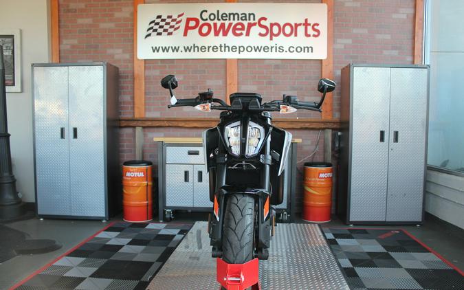 2024 KTM Duke 790