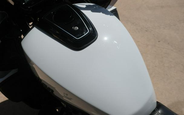 2025 INDIAN MOTORCYCLE PURSUIT DARK HORSE 112 RA 49ST DARK HORSE