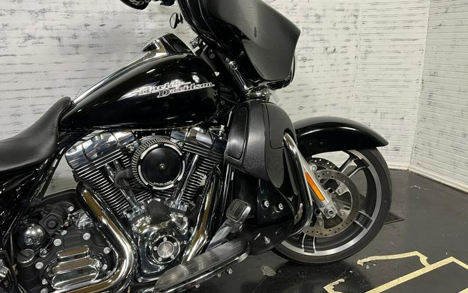 FLHX 2015 Street Glide®