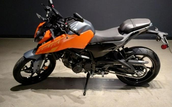 2024 KTM Duke 250