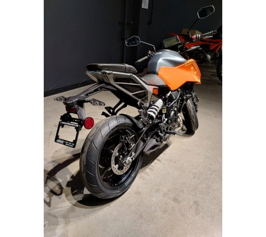 2024 KTM Duke 250