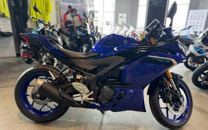 2025 Yamaha YZF R3 ABS