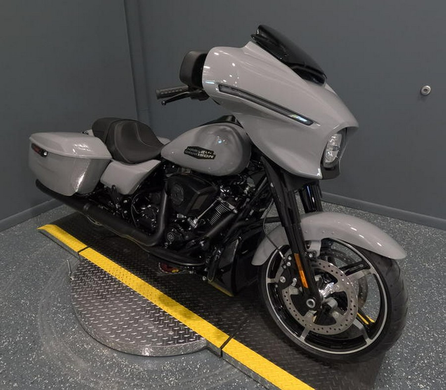 2024 Harley-Davidson® FLHX - Street Glide®