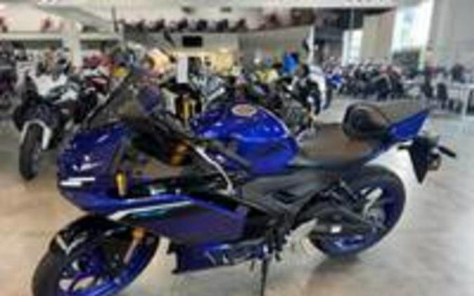2025 Yamaha YZF R3 ABS