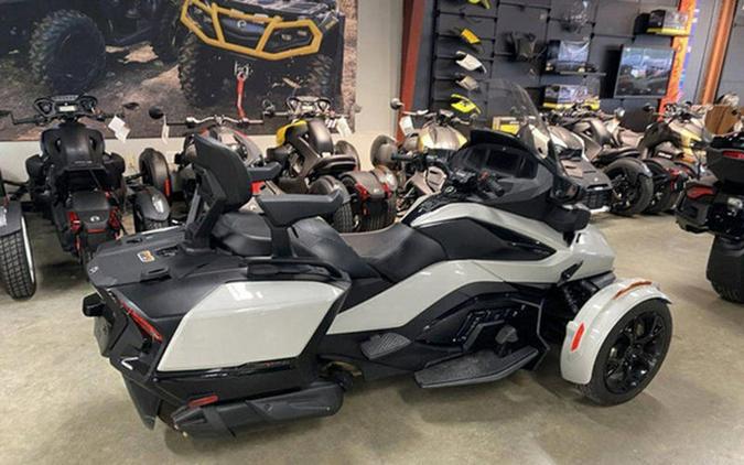 2021 Can-Am® Spyder® RT SE6