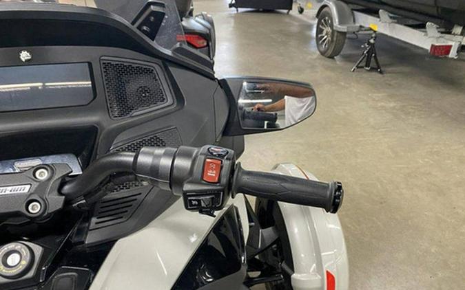 2021 Can-Am® Spyder® RT SE6