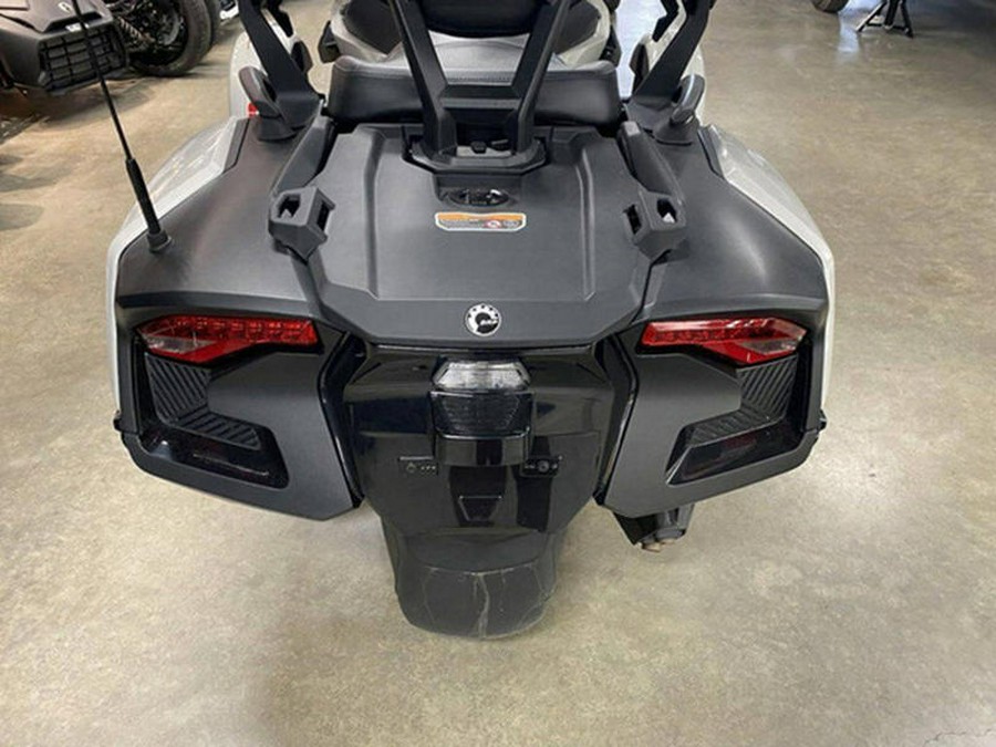 2021 Can-Am® Spyder® RT SE6