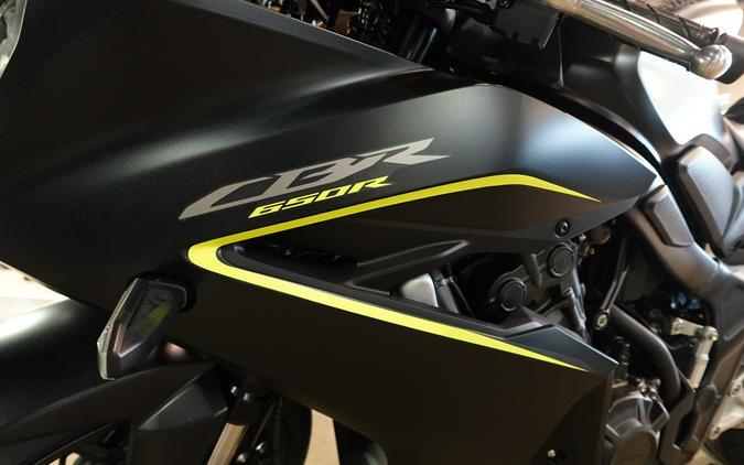 2026 Honda CBR650R E-Clutch