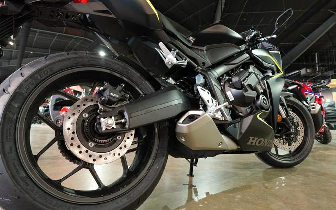 2026 Honda CBR650R E-Clutch