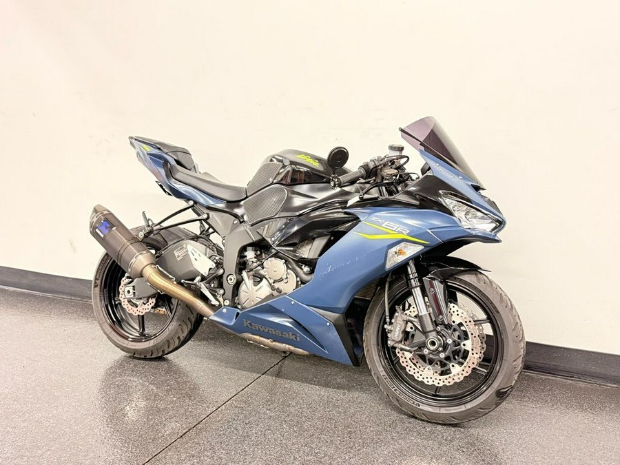 2022 Kawasaki Ninja® ZX™-6R Metallic Matte Twilight Blue/Metallic Diablo Black