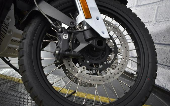 2023 Husqvarna Norden 901