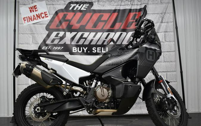 2023 Husqvarna Norden 901