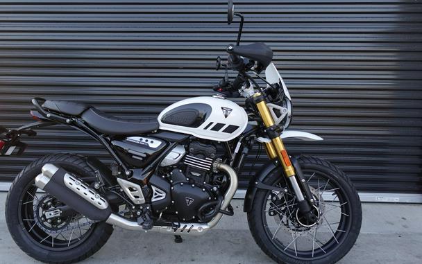 2026 Triumph Scrambler 400 XC
