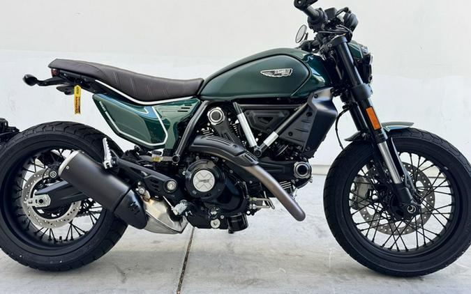 2027 Ducati Scrambler Nightshift Emerald Green