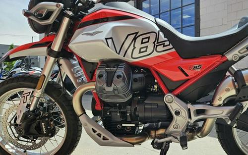 2025 Moto Guzzi V85 TT