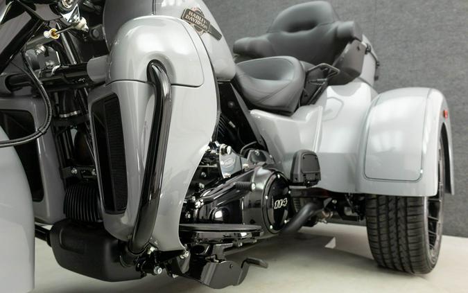2025 HARLEY DAVIDSON FLHTCUTG TRI GLIDE ULTRA CLASSIC W/ PINGLE ELECTRIC SHIFT