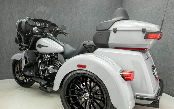 2025 HARLEY DAVIDSON FLHTCUTG TRI GLIDE ULTRA CLASSIC W/ PINGLE ELECTRIC SHIFT